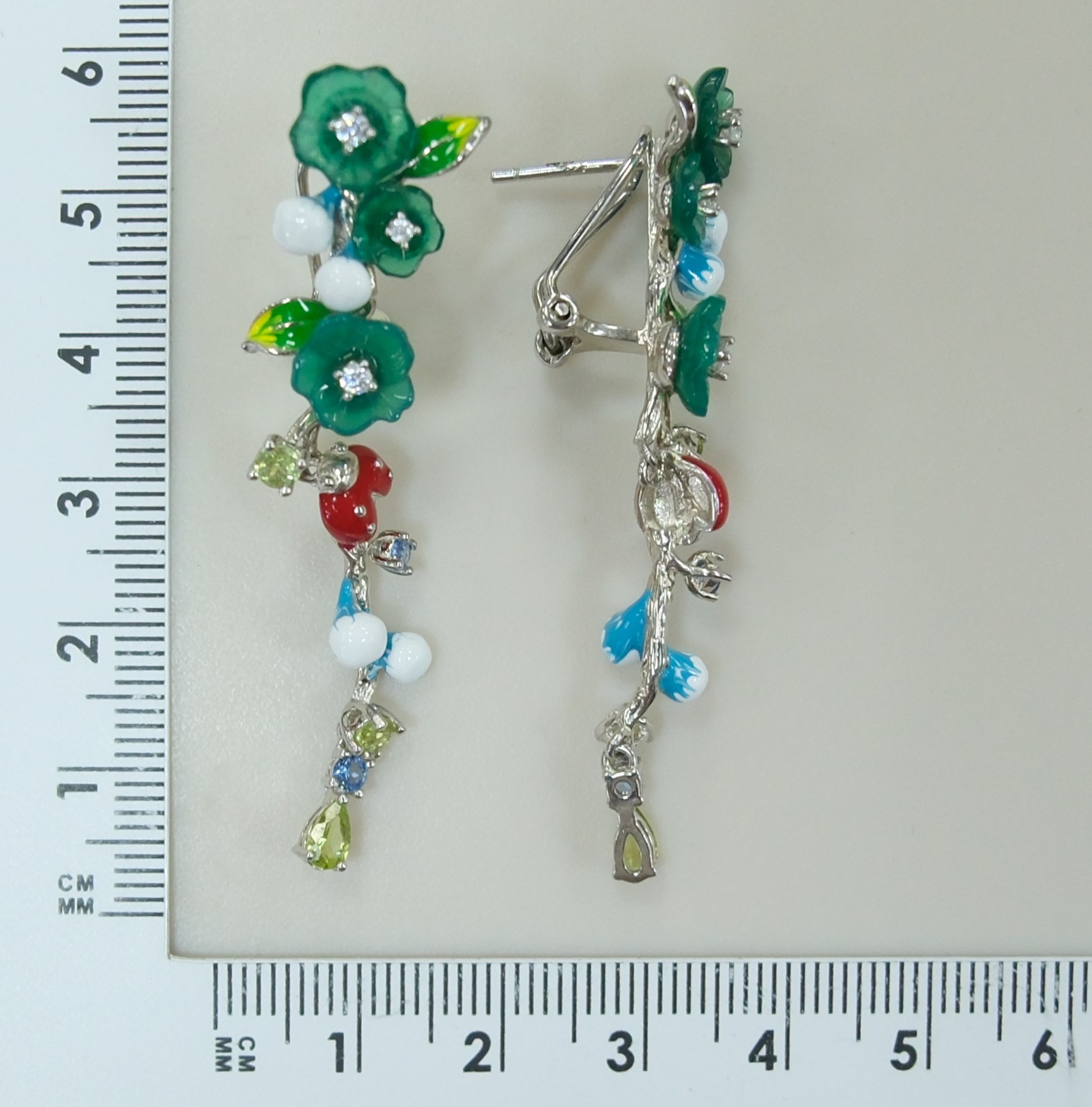 Серебряные серьги с халцедонами "Цветы"